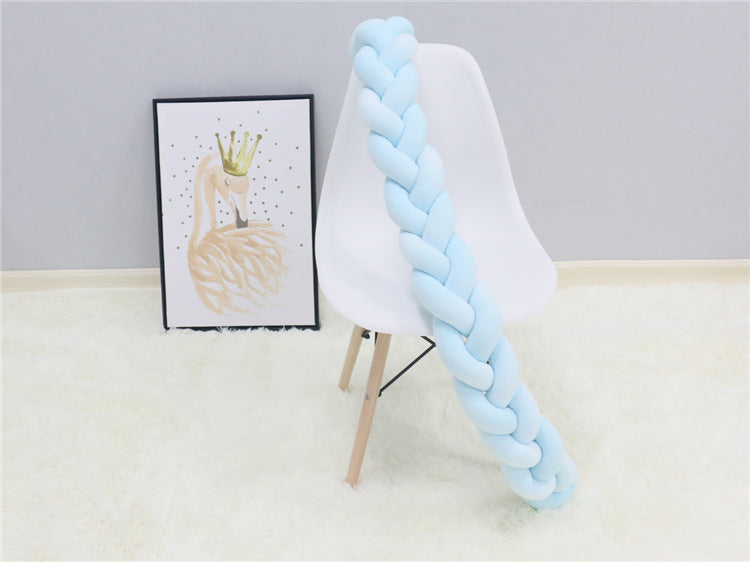 Handknit Nordic Knot Crib Bumper — Nursery Decor for Newborns